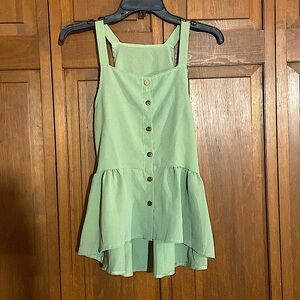 Green Sleeveless Button-Down Sleeveless Peplum Top